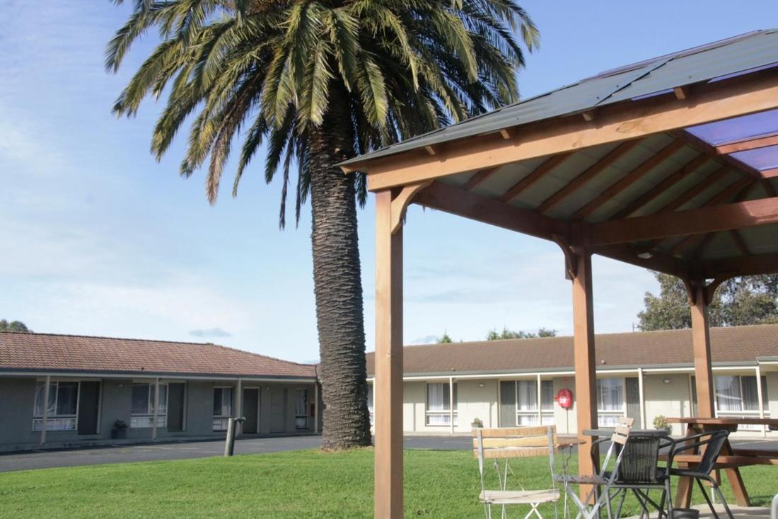 Golden Palms Motel Geelong Exterior photo